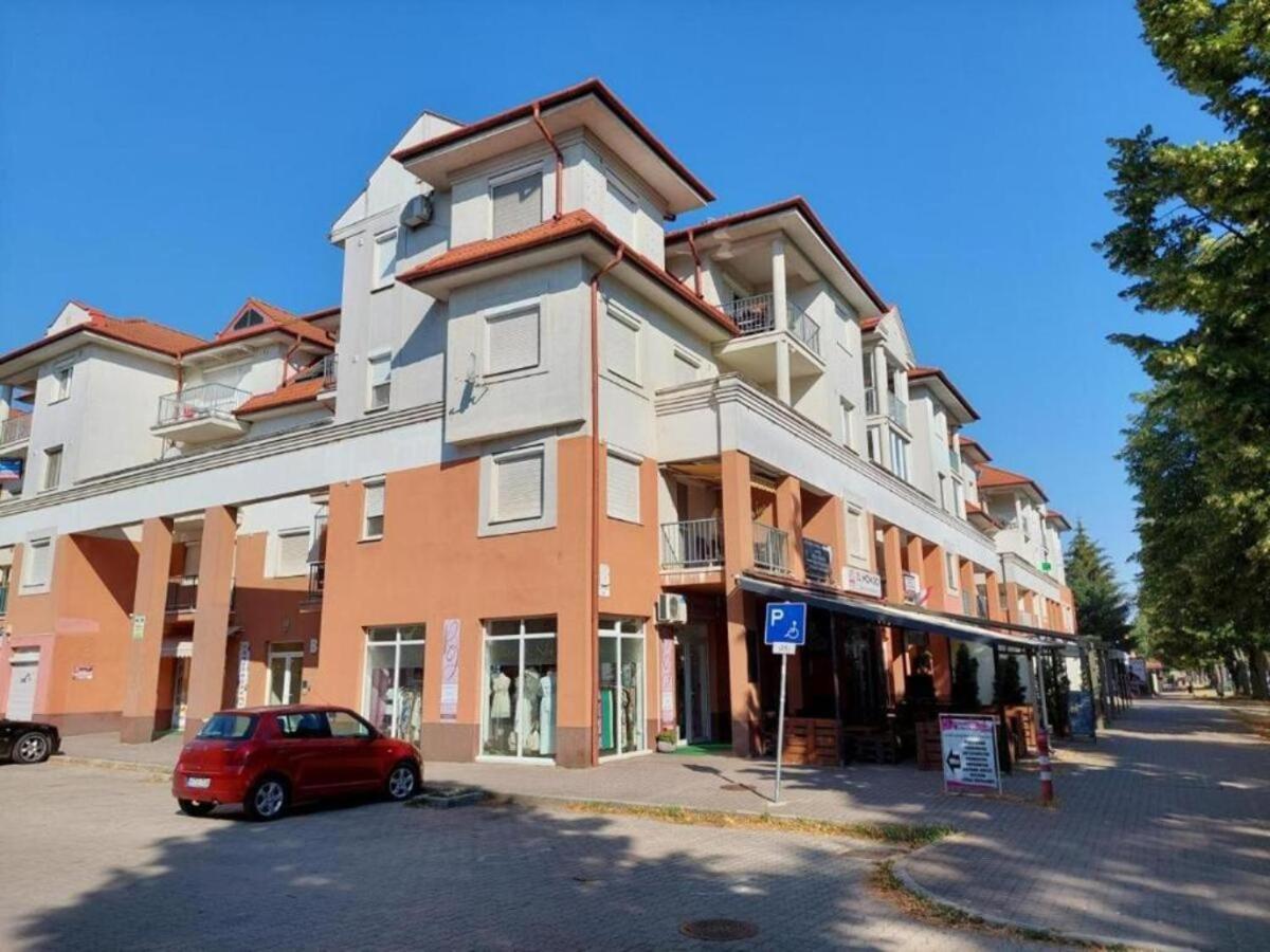 Boroka 3 Apartman Хайдусобосло Экстерьер фото